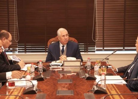 وزير الزراعة يتابع ملفات حماية البحيرات وتنمية الثروة السمكية