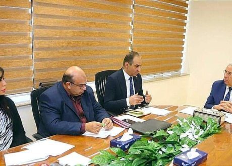 «القصير» يبحث تعزيز تطبيقات برامج الابتكار والتكنولوجيا في مجال الزراعة
