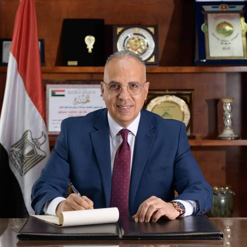 “وزير الري “يتابع أعمال تطوير وحماية نهر النيل وفرعيه