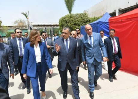 وزيرا الإنتاج الحربي والثقافة يتفقدان 8 مسارح متنقلة لخدمة قرى «حياة كريمة»