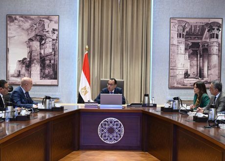 رئيس الوزراء يلتقي مسئولي شركة «هاير مصر» لتصنيع الأجهزة المنزلية