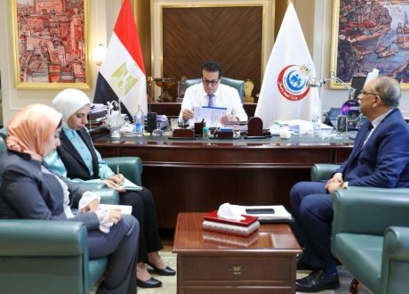 وزير الصحة يستعرض الاستراتيجية الوطنية للسكان والتنمية «2023- 2030»