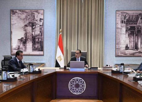 “مدبولي” يُتابع الموقف التنفيذي للمشروع القومي للاكتفاء الذاتي من مشتقات البلازما