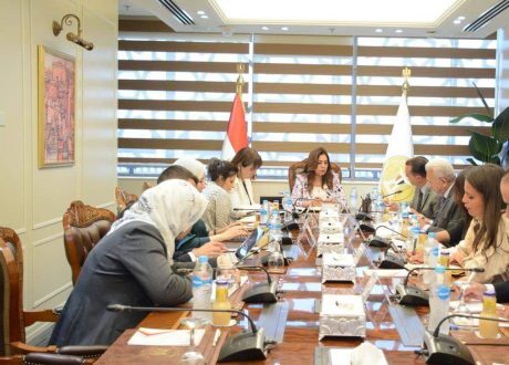 «التنمية المحلية» تناقش مع المنسق المقيم للأمم المتحدة في مصر مجالات التعاون