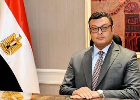 وزير الإسكان ومحافظ الإسكندرية يستعرضان مشروعات الجهاز المركزي للتعمير بمحافظة الإسكندرية