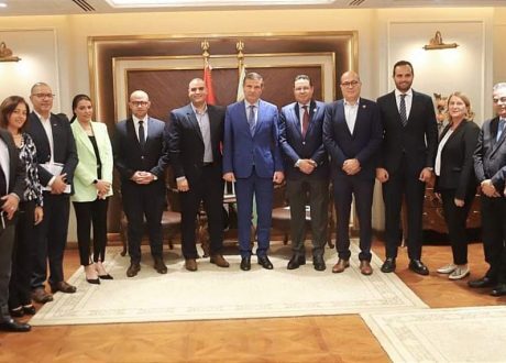 وزير الزراعة يجتمع مع أعضاء الغرفة التجارية الالمانية لبحث التعاون المشترك