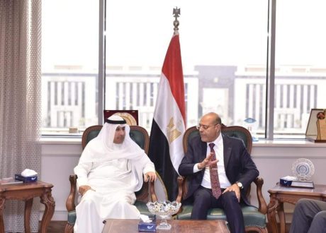 مباحثات مصرية كويتية بشأن آليات تنقل الأيدي العاملة