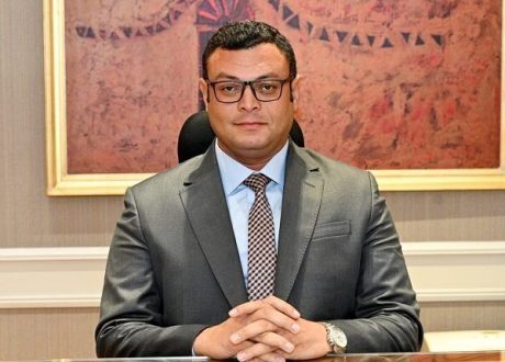 وزير الإسكان: تخصيص قطعة أرض لإقامة مستشفى مركزي سعة 300 سرير بمدينة أكتوبر الجديدة