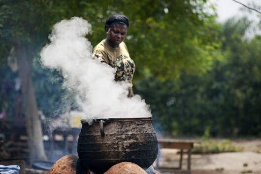 UNEP: Nearly four in five people in Africa exposed to household air pollution of cooking smoke