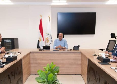 وزير الري يتابع إجراءات تحقيق مستهدفات الخطة القومية لتوفير الإحتياجات المائية المستقبلية