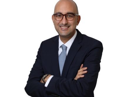 المدير الإقليمي لـ «فايزر»: مستمرون في المشاركة في المبادرات الحكومية لدعم صحة المواطنين