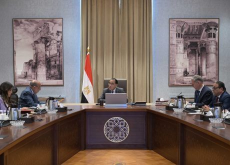 رئيس الوزراء يتابع جهود زيادة مساهمة نسبة الطاقة المتجددة في مزيج الطاقة الكهربائية