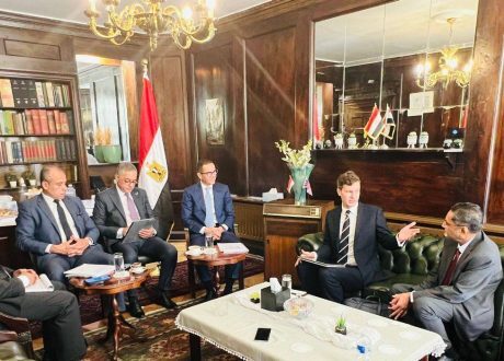 وزير الاستثمار: الحكومة تسعى لتعزيز الاستثمار في البنية التحتية للسكك الحديدية لدعم التنمية الاقتصادية