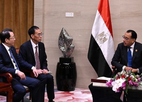 رئيس الوزراء: الحكومة أصدرت قانونًا خاصًا لتوطين صناعة السيارات في مصر