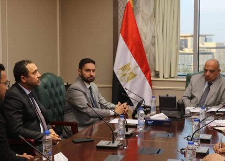وزير الكهرباء يبحث مع «جيلا -انترو» التعاون في الطاقة المتجددة والهيدروجين الأخضر