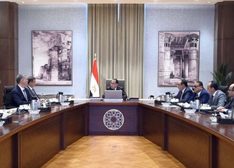 رئيس الوزراء يتابع الموقف التنفيذي لمنظومة حوكمة تداول الأسمدة الزراعية