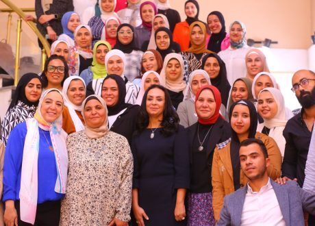 وزيرة التضامن الاجتماعي تدشن الخط الساخن لأبناء مصر من فاقدي الرعاية الأسرية