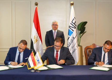 رئيس اقتصادية قناة السويس: نؤكد على أهمية تعزيز الاستدامة ودعم الاقتصاد الأخضر