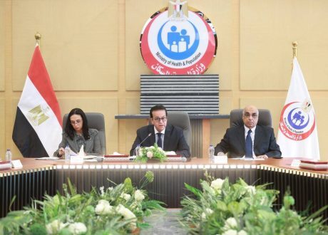 وزير الصحة: تعديل قانون حقوق “ذوي الإعاقة” يضمن حصولهم على كافة المزايا ومنع استغلالها