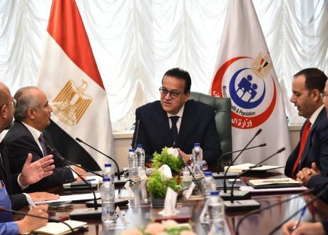 وزير الصحة يبحث مع وفد شركة يونيسون الإماراتية تعزيز التعاون الصحي وتبادل الخبرات