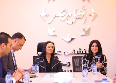 وزيرة التضامن تتفقد مستشفى حروق أهل مصر لعلاج المصابين بالمجان بالقاهرة الجديدة