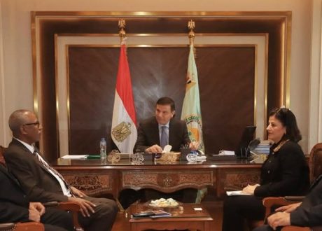 وزير الزراعة يستقبل المدير الاقليمي للايفاد لبحث المشروعات الزراعية المشتركة