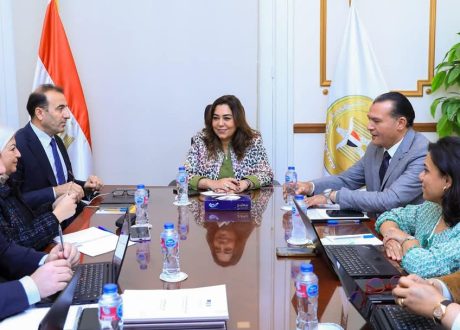 «التنمية المحلية» تبحث مجالات التعاون مع نائب الممثل المقيم لبرنامج الأمم المتحدة الإنمائي