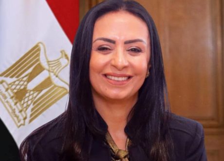 مايا مرسي توجه بتكثيف جهود الهلال الأحمر لإيصال المساعدات الإنسانية إلى غزة