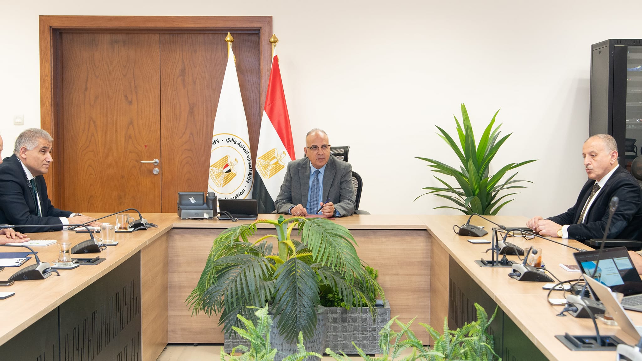 وزير الري يؤكد أهمية المنظومة الإلكترونية لتطهيرات الترع فى متابعة معدلات التنفيذ
