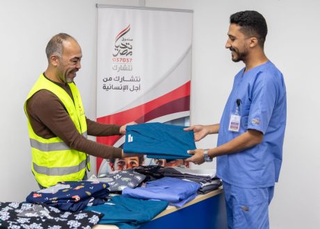 صندوق تحيا مصر يقدم  238 ألف قطعة ملابس الطبية لأكثر من 27 ألف طبيب وممرض