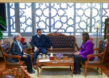 وزراء البيئة والتنمية والإسكان يناقشون التكامل بشأن البنية التحتية لمنظومة إدارة المخلفات