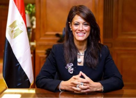 “المشاط “تلتقي المدير التنفيذي للأكاديمية الوطنية للتدريب لبحث جهود التعاون المُشترك لزيادة الاستثمار في العنصر البشري