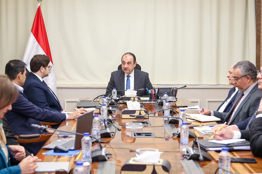 “وزير قطاع الأعمال” يتابع موقف مشروع إقامة مجمع صناعي لرفع تركيز خام الفوسفات وصناعة الأسمدة الفوسفاتية