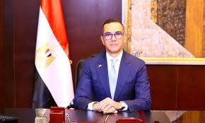 وزير الاستثمار يلتقى الرئيس التنفيذي لمجموعة ماجد الفطيم الإماراتية لبحث التعاون المشترك