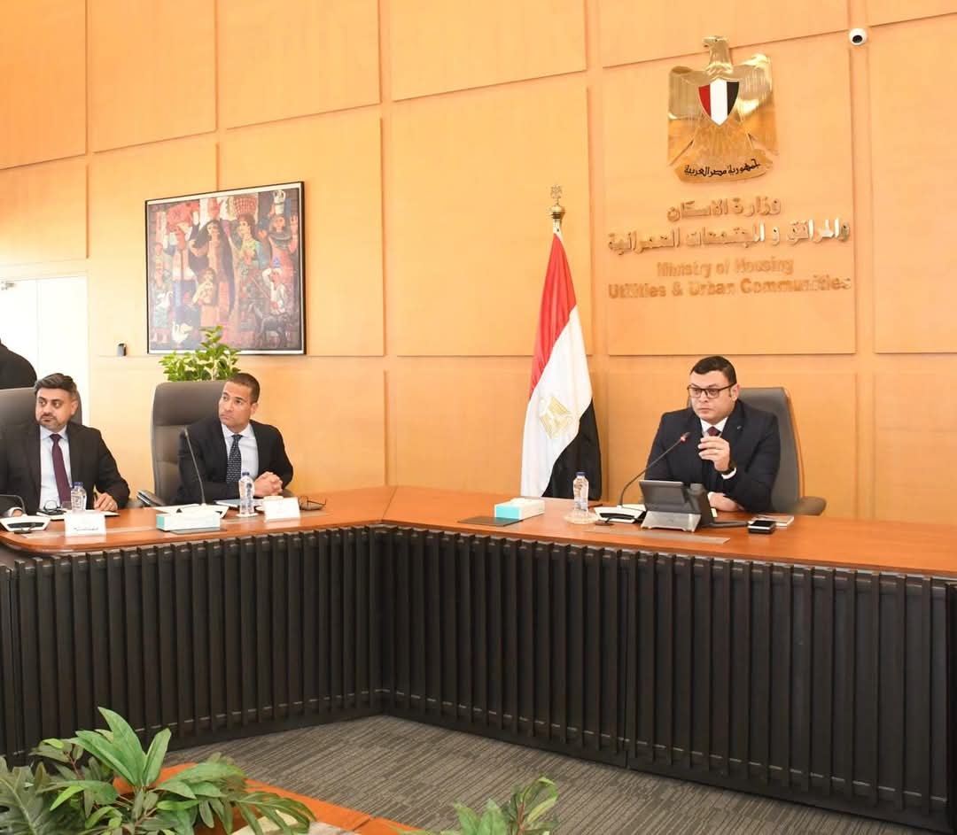 “وزير الإسكان” يتابع الموقف التنفيذي لمشروع منطقة الأعمال المركزية بالعاصمة الإدارية الجديدة