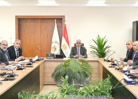 “وزير الري” يتابع موقف دراسة “إعادة تأهيل المناطق الزراعية فى شمال الدلتا المتأثرة بإرتفاع منسوب سطح البحر