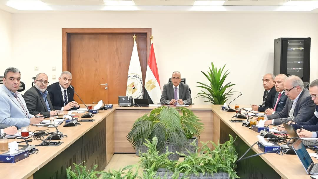 “وزير الري” يتابع موقف دراسة “إعادة تأهيل المناطق الزراعية فى شمال الدلتا المتأثرة بإرتفاع منسوب سطح البحر