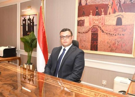 وزير الإسكان : بدء تسليم أراضي الإسكان المميز و الأكثر تميزا للفائزين بمدينة العاشر من رمضان الأحد المقبل