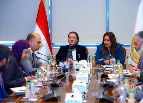 وزيرتا البيئة والتنمية المحلية تناقشان الجهود الحالية والمستقبلية لتطوير المجازر والتوسع فى إنتاج الغاز الحيوي والأسمدة العضوية 