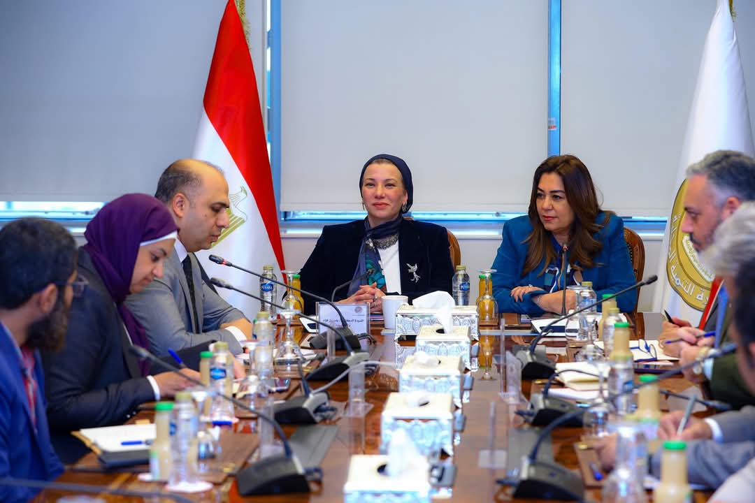 وزيرتا البيئة والتنمية المحلية تناقشان الجهود الحالية والمستقبلية لتطوير المجازر والتوسع فى إنتاج الغاز الحيوي والأسمدة العضوية 
