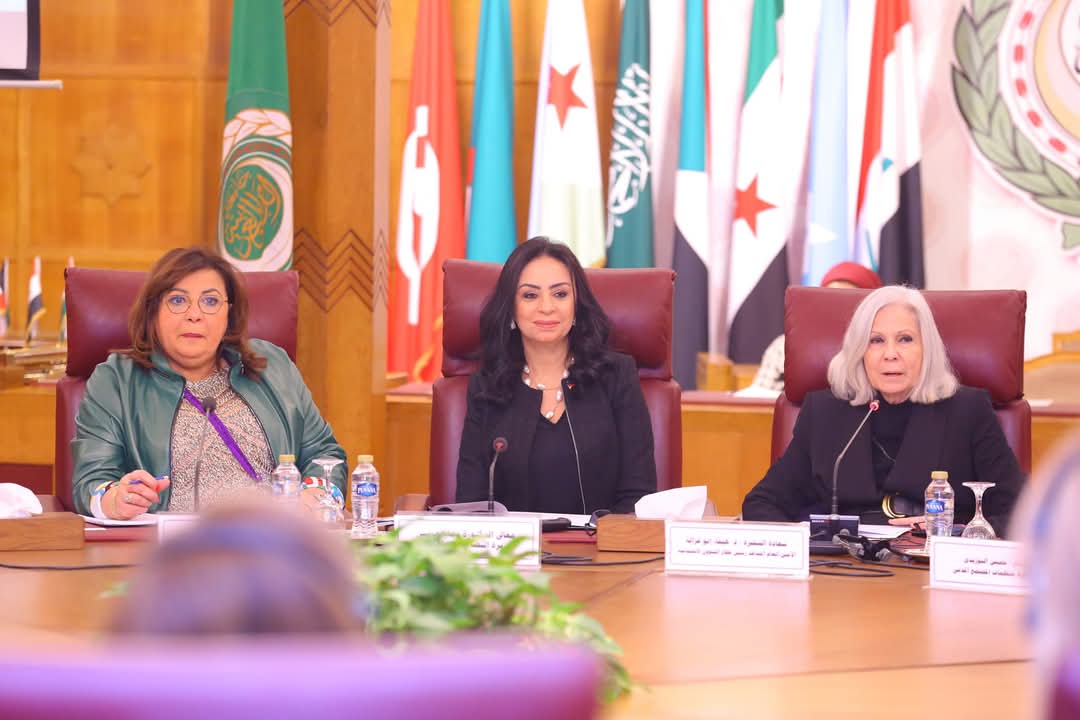 وزيرة التضامن تشهد الجلسة الافتتاحية للمؤتمر السنوي العاشر لجمعية سيدات أعمال مصر تحت عنوان ” التطور التكنولوجي الذي يدعم النمو الاقتصادي للمرأة”