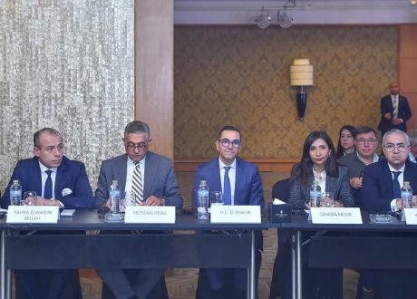 وزير الاستثمار والتجارة الخارجية : مصر تمتلك بنية تحتية صناعية متطورة وقوى عاملة ماهرة
