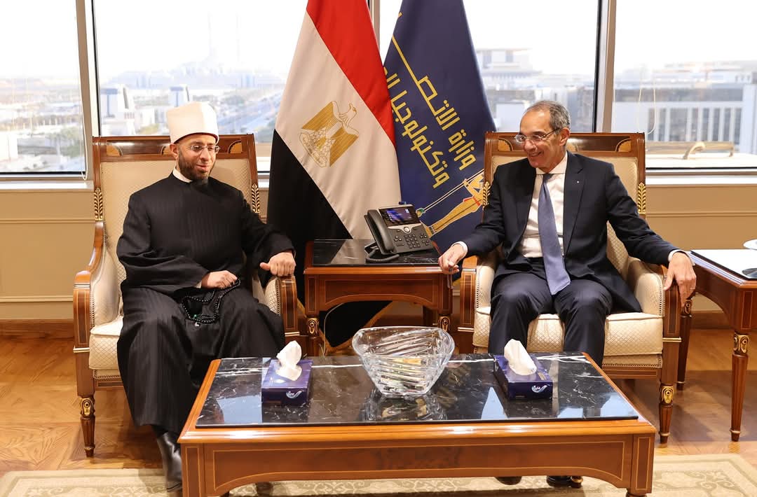 بالتعاون بين وزارتى الاتصالات و الأوقاف.. إطلاق 3 خدمات لتمكين المواطنين من التبرع بسهولة عبر منصة “مصر الرقمية” بدون مصاريف إدارية 