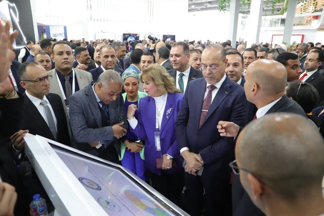 وزير العمل: دفع عجلة التنمية المستدامة في مصر .. ومنصة استراتيجية تجمع الشركات العاملة في قطاعات الطاقة