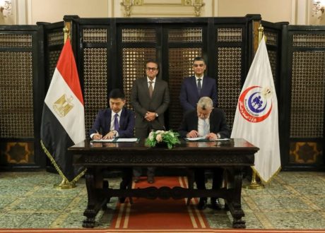  وزير الصحة يشهد توقيع بروتوكول لبدء نشاط أول مصنع لإنتاج أجهزة الموجات فوق الصوتية بمصر