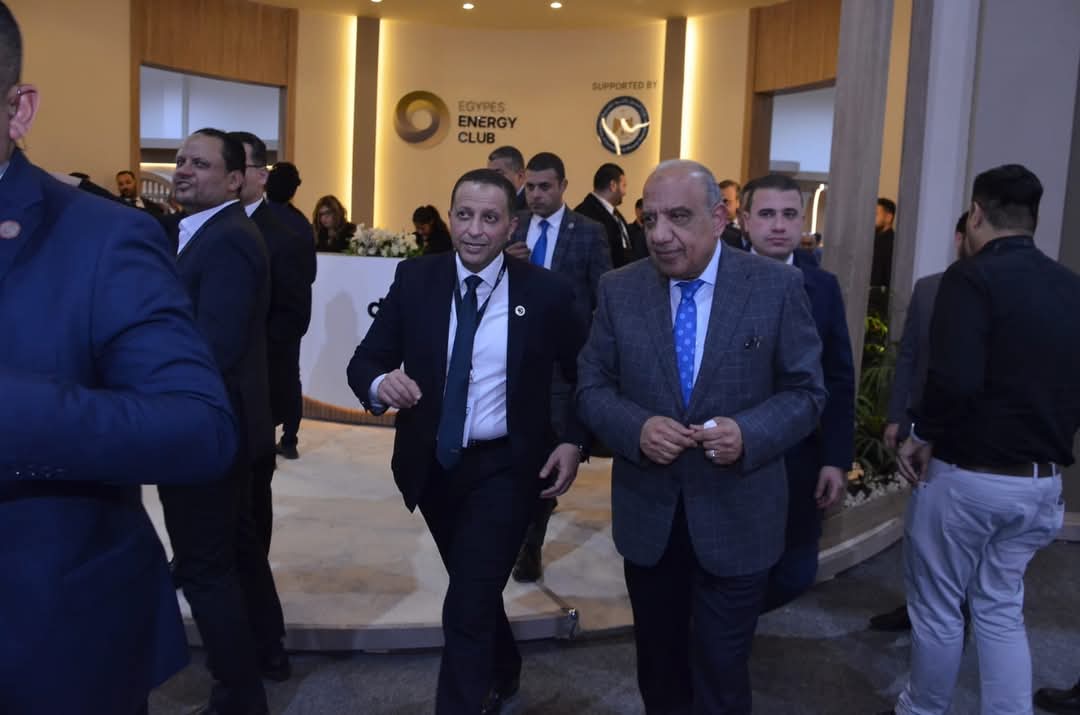وزير الكهرباء  يبحث مع “سيمنس انيرجى “سبل دعم التعاون والشراكة و اقامة محطة طاقة رياح قدرة 500 ميجاوات