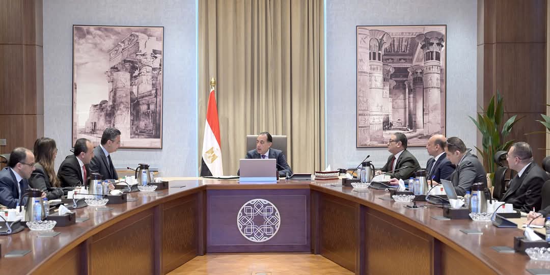 “مدبولي” يُتابع مع وزير التموين جهود حوكمة منظومة الدعم