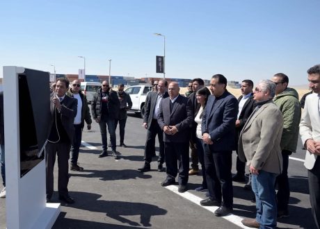 رئيس الوزراء يفتتح مجمع المصانع الجاهزة التابع لشركة التنمية الرئيسية ومصنع “اليو بيراميدز”