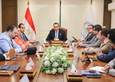 «السبكي» يؤكد أهمية الاستفادة من التجارب العالمية الناجحة لتطوير نموذج رعاية صحية متكامل
