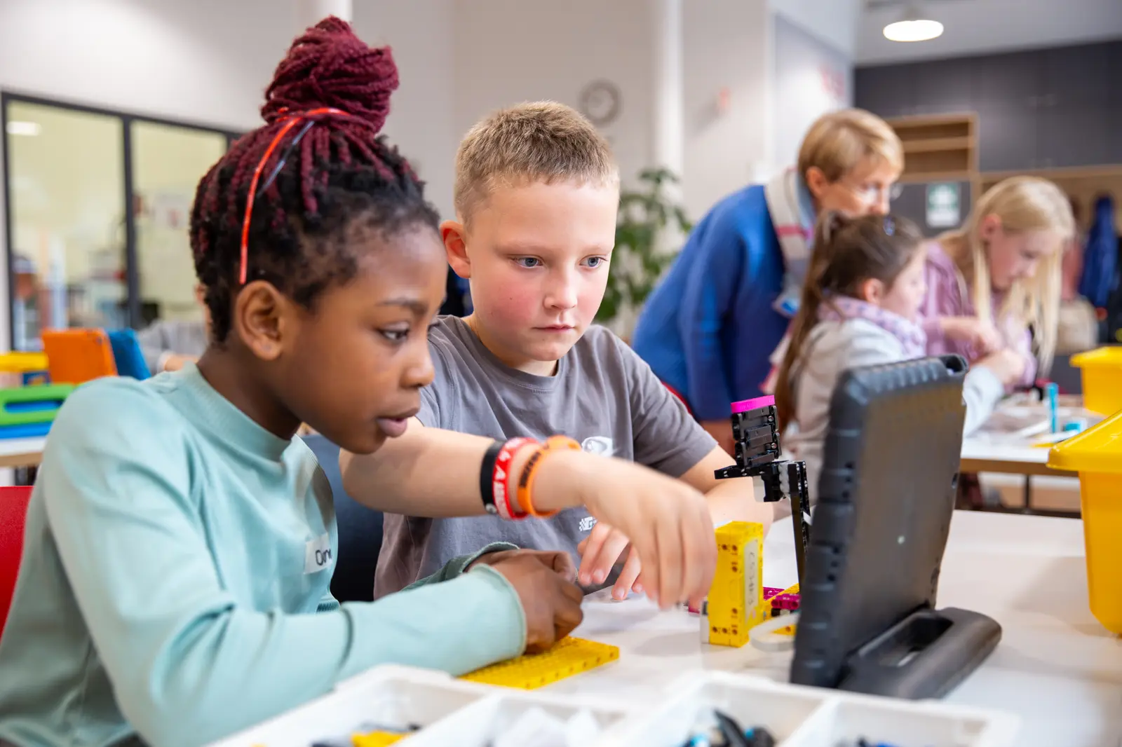 Vodafone Foundation, Save the Children team up to hone children’s digital skills